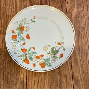 Vintage Avon decorative plate 1978